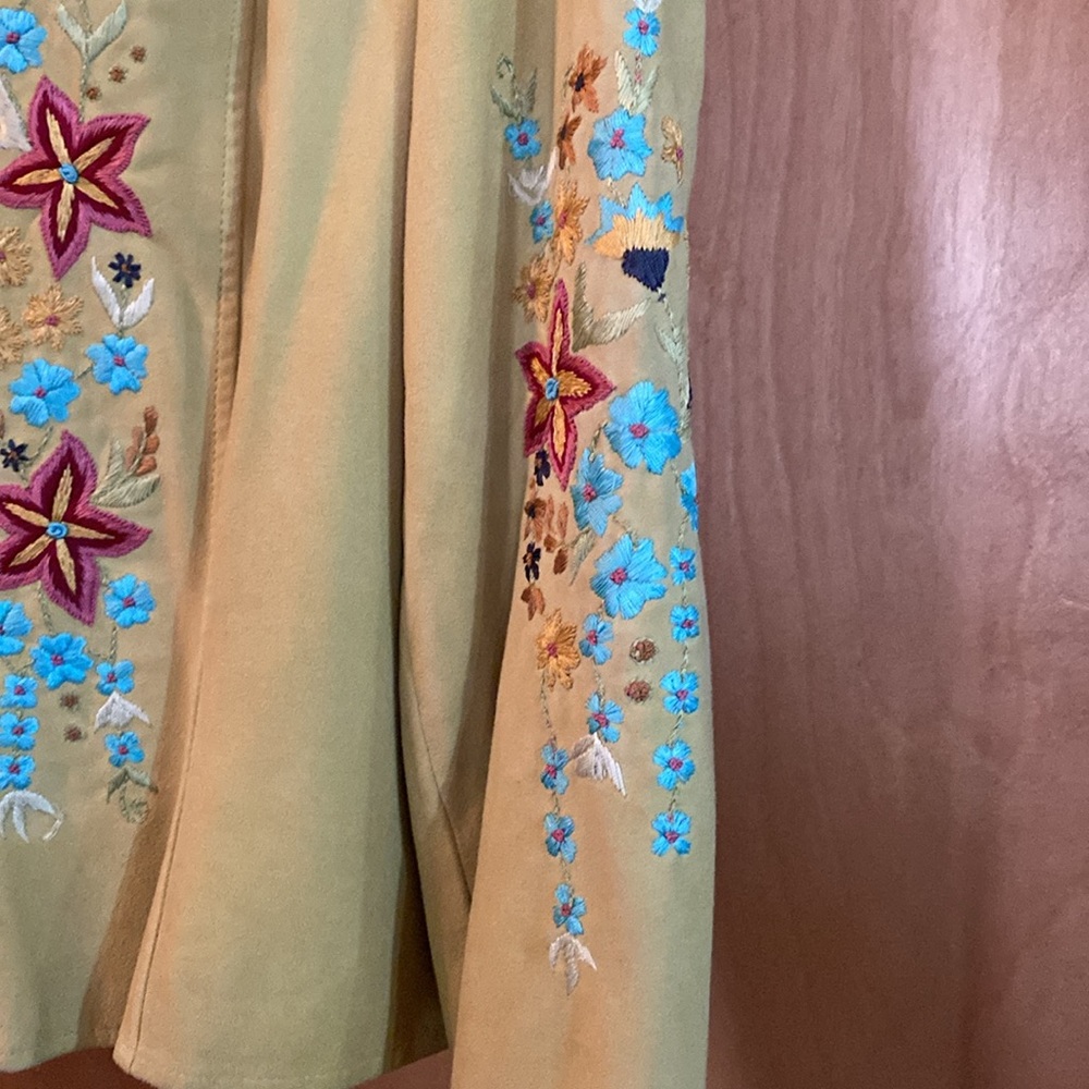 Double D Ranchwear Top - Picture 5 of 14